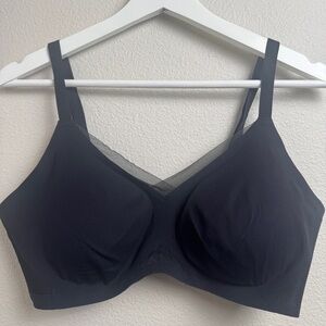 Honey Love CrossOver Bra Size Large Vamp Black Wireless Smoothing